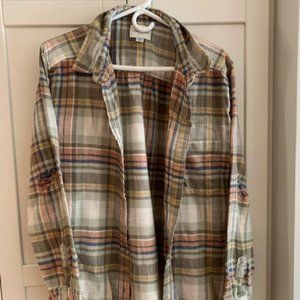 American Eagle distressed flannel